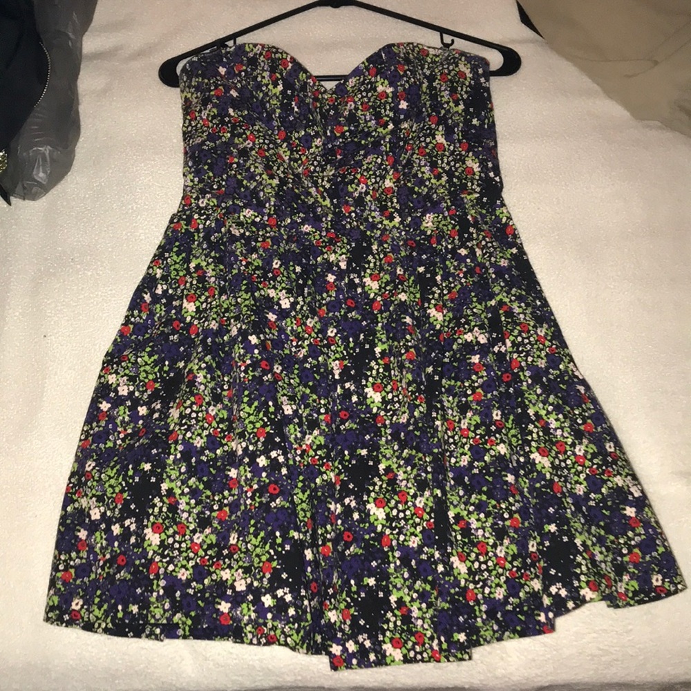 Bebe strapless floral mini dress size medium